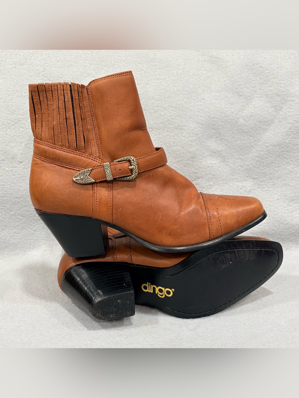 DINGO Women's Ankle Buckle Cognac Brown Leather Western Cowgirl Ankle Boots 8.5